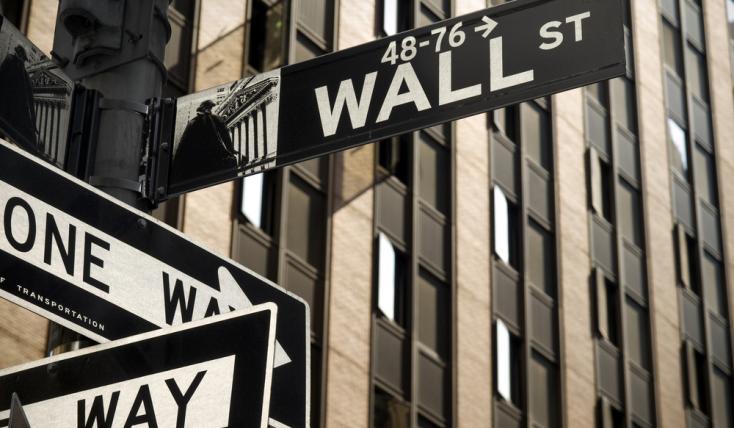 Wall Street: Μίνι ράλι και ελπίδες για τα επιτόκια έφερε η αγορά εργασίας